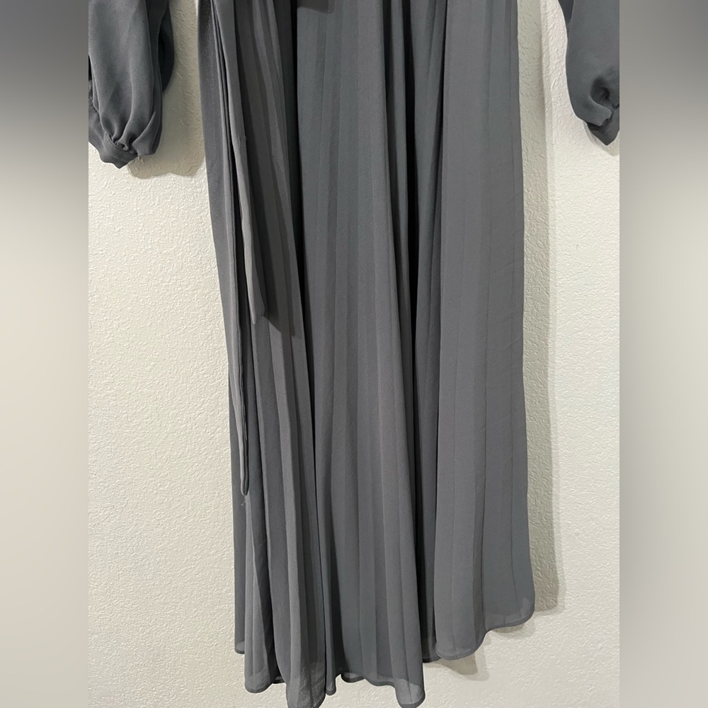 H&M Pleated Midi Dress in Dusty Blue-Gray - Picture 4 of 11